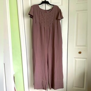Plus size 18/20 woman’s Mauve jumpsuit romper w pockets for work business casual